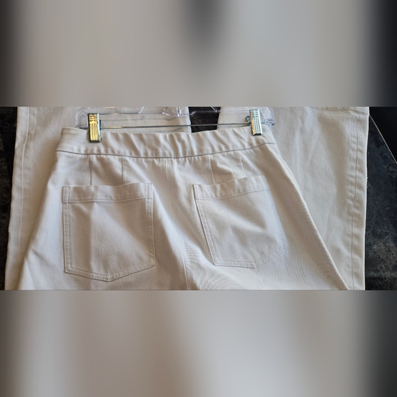 ▪️SPANX On-The-Go Cropped Wide Leg Pants in Classic White M Petite #93 - Picture 6 of 13